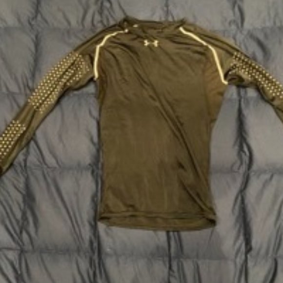 Long sleeve under armor undershirt - Picture 1 of 1